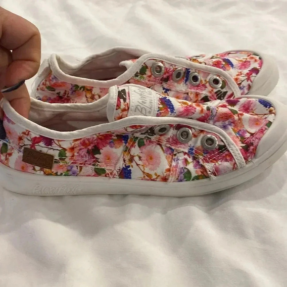 💚 Blowfish | Distressed Floral Laceless low rider sneakers - kids size 2 - Picture 4 of 7